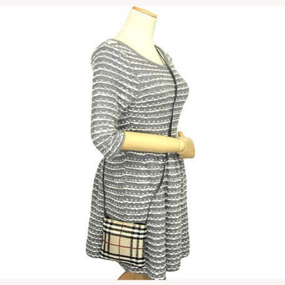 Burberry Shoulder bag Beige Black Woman Authentic Used - Picture 2 of 7